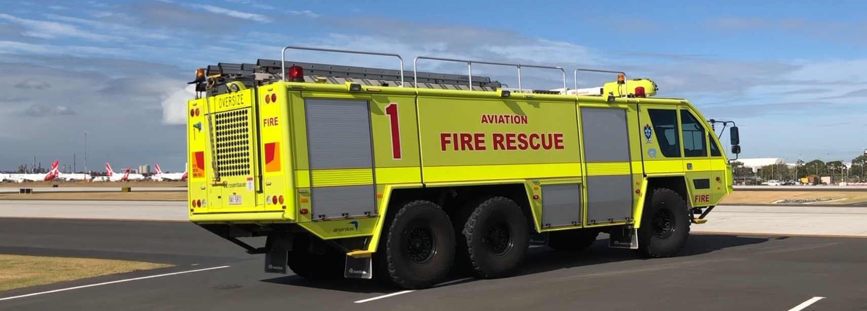 airservices-fire-fighters-in-new-brisbane-runway-training-exercise-airservices