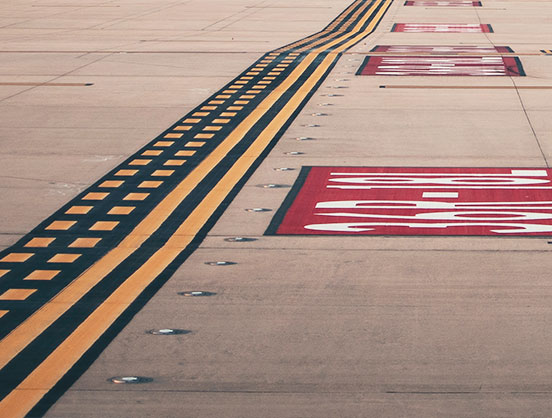 runway---gabriel-tovar-YWRlDEZp55Y-unsplash-552x418 runway---gabriel-tovar-YWRlDEZp55Y-unsplash-552x418